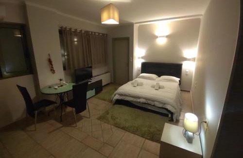 Patras Apartment | CENTRAL Studio - Fully equiped. Ideal for couples