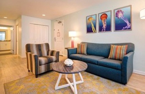 Mission Valley Resort | Central to many attractions and sights!