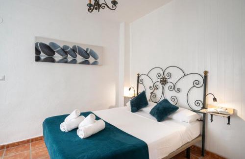 Centro - Sagrario Apartment | Central Top-Floor Apartment near Cathedral with Private Terrace - 3A