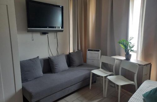 Old Town Apartment | Central with charm and sea views
