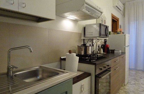 Bari City Centre Apartment | Centralissimo Bari apartment, overlooking Via Sparano