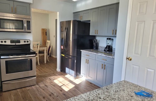 Norfolk House | Centrally Located 4 bedroom house