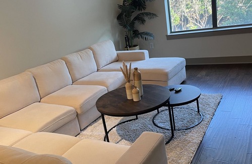 Woodlake - Briar Meadow Apartment | Centrally Located Cozy condo