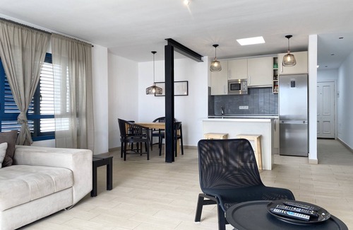 Costa Teguise Apartment | Centrally Located Modern Apartment With Sea Views , Near The Main Beach