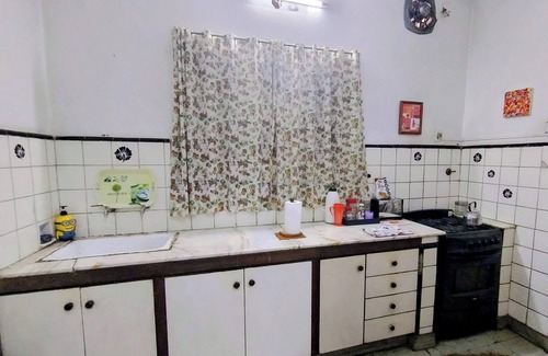 Santa Rosa House | Centrally located house Yrigoyen