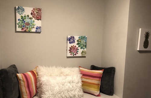 Huntsville House | Centrally located Huntsville home away from home