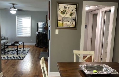 Huntsville House | Centrally located Huntsville home away from home