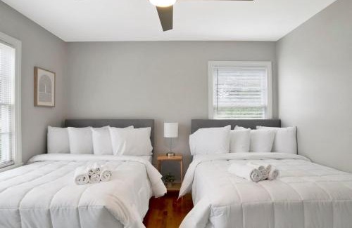 Mobile House | Centrally Located Midtown Cottage-HistoricDistrict