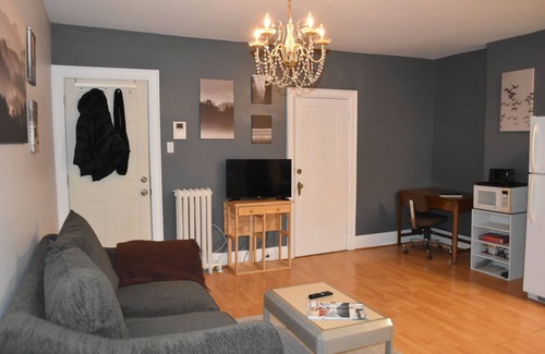 Yonge and Lawrence Apartment | Centrally located, one bedroom, 3rd floor walkup. Ideal for business traveler