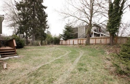 Puget House | Centrally located pet friendly 2 bed home w/ Wi-Fi