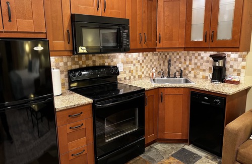North Park City Condo | Centrally Located Studio Condo, minutes from Main St and Skiing!