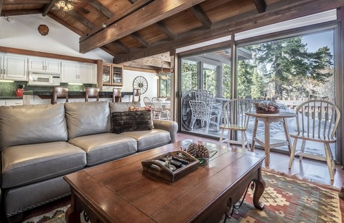 Tahoe Tavern Condo | Centrally Located Tahoe Taverns Condo, Close to Tahoe City & Skiing at Alpine and OV!