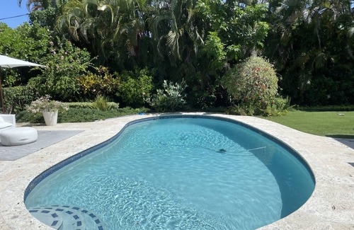 Coral Gables House | Centrally located, beautiful Coral Gables family home!