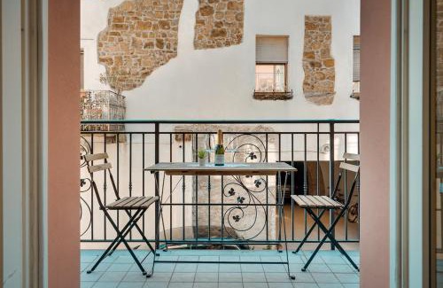 Cormons Apartment | Centro Cormons - 3 Camere Letto & Balcone Privato