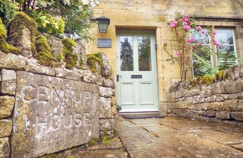 Moreton-in-Marsh House | Century House