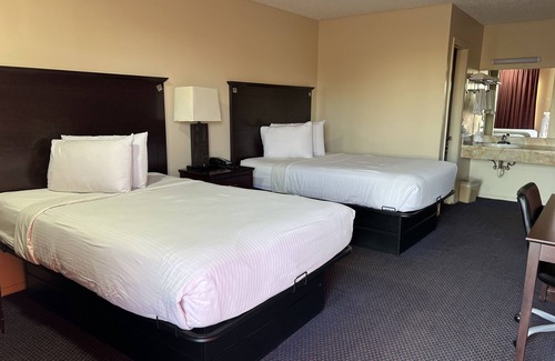 Marlow Hotel | Century inn motel