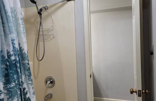 Tupelo Condo | CFFam Airbnb (heart of Tupelo)-10 min from everything!