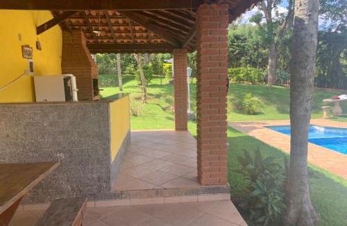 Bairro Canedos House | Chácara das Violetas