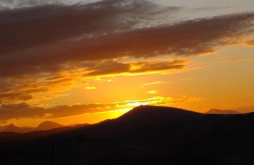 Liberdade House | Chácara por do sol