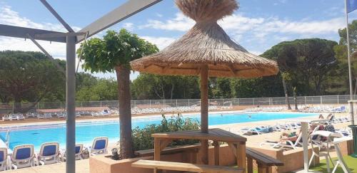 Puget-sur-Argens Ski Chalet | Châlet dans parc de loisirs 5 étoiles