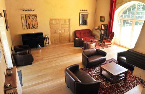Vitry-aux-Loges Villa | Château de Vaux