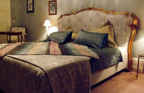 Vic-sur-Seille Bed & Breakfast | Château Mesny
