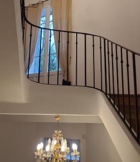 Loriol-du-Comtat Bed & Breakfast | Château Sainte BARBE