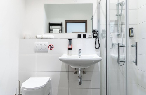 Konstanz-Furstenberg Hotel | Chérisy Hotel Konstanz - Self Check-in Only