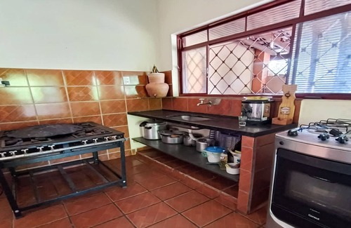 Cassia House | Chacara em Cássia com Piscina e Lago