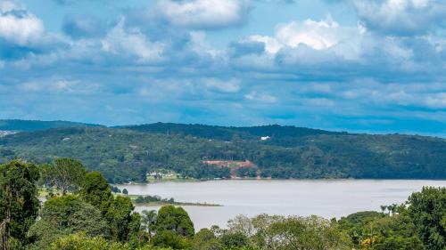 Mairinque House | Chacara Vista Linda com Wi-Fi totalmente equipada