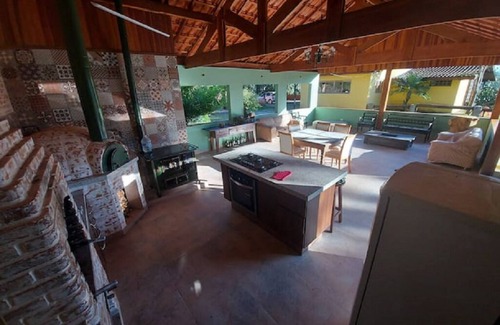 Juquitiba Ski Chalet | Chalé Ipê Amarelo, Dentro da Mata Atlântica, 1hr de SP - Petfriendly