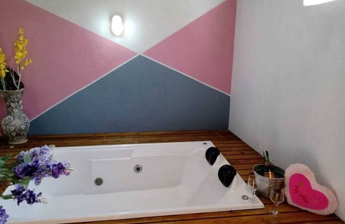 Imarui Ski Chalet | Chalé Recanto da Cachoeira, com Banheira de Hidromassagem com Agua Aquecida