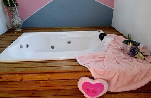 Imarui Ski Chalet | Chalé Recanto da Cachoeira, com Banheira de Hidromassagem com Agua Aquecida