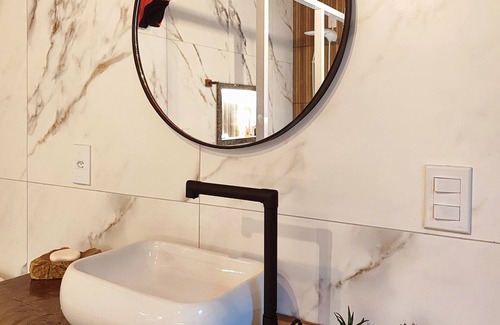 Marechal Floriano Ski Chalet | Chalé Romântico e Aconchegante com Hidromassagem, Piscina, Aceita pet