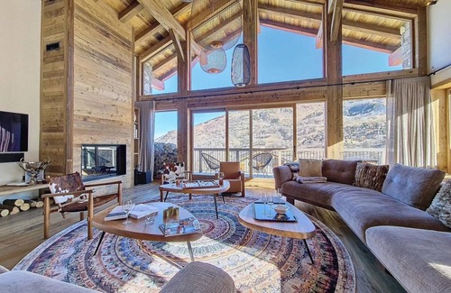 Les Belleville Ski Chalet | Chalet, view mountain, sauna, terrace, fireplace or stove, tv, ski locker, 350m²