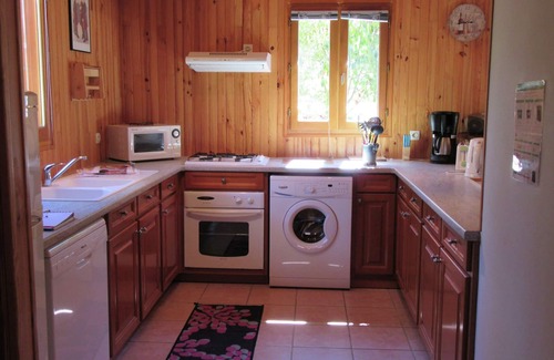 Lachapelle-Auzac Ski Chalet | Chalet in the woods of beautiful Dordogne valley