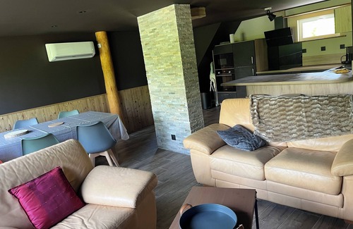 Travexin Ski Chalet | Chalet 2*. 6pers + 1 baby. Close to skiing and activities