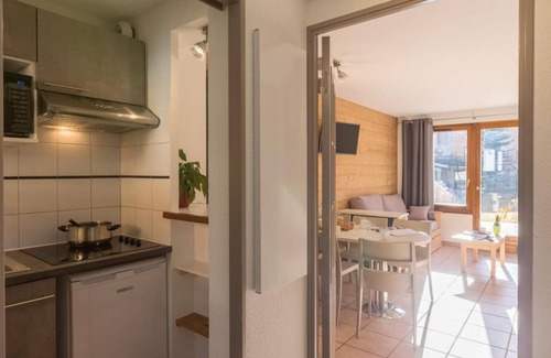 La Salle-les-Alpes Ski Chalet | Chalet, 300m from ski slopes, terrace, parking, tv, 47m², Serre Chevalier