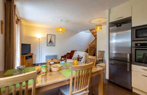 Risoul Apartment | Chalet 70 m2 - Risoul Village - à 15 mn des pistes
