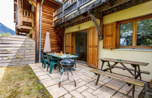 Risoul Apartment | Chalet 70 m2 - Risoul Village - à 15 mn des pistes