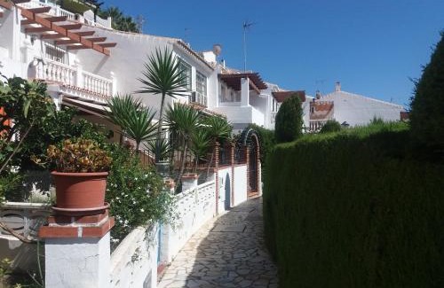 La Cala del Moral House | Chalet Adosado con piscina en la Cala del Moral