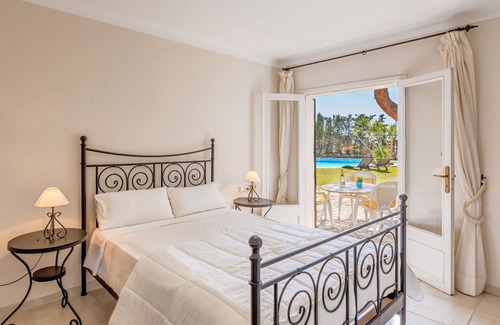 Tolleric Ski Chalet | Chalet 'Algues 7' with Sea View, Wi-Fi and Air Conditioning