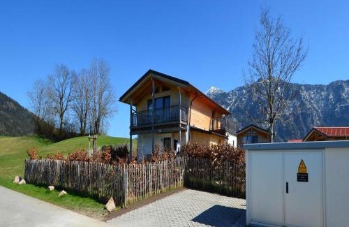 Inzell Ski Chalet | Chalet Alpenzauber mit beheiztem Pool, Inzell
