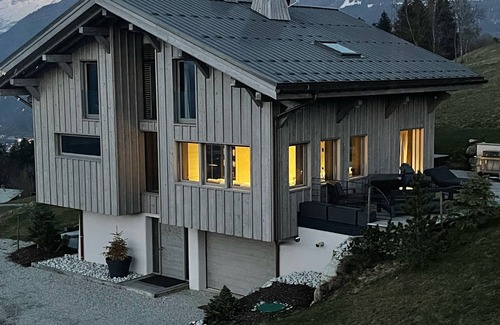 Combloux Ski Chalet | Chalet ANTEVA exceptional view of Mont Blanc, Aravis etc.