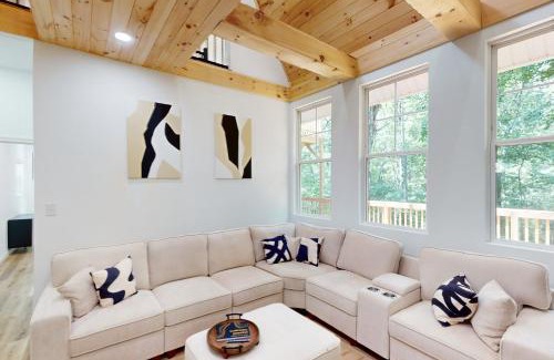 Windsor Hills House | Chalet at Dreaming Creek