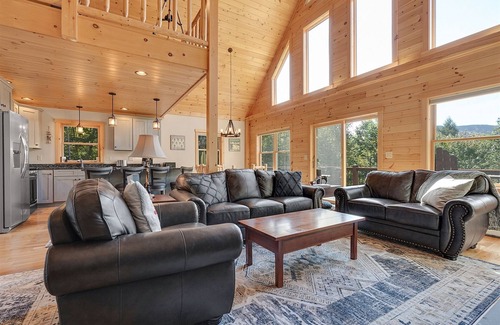 Sunday River Area House | Chalet at The Peaks | 4 Bed, 3 Bath