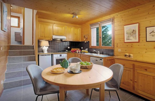 La Clusaz Ski Chalet | Chalet Batieu - ski-in ski-out holiday for 14 spa & views - OVO Network