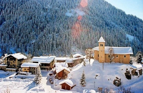 Champagny-en-Vanoise Apartment | Chalet Bouquetin- Marmotte for up to 6 people