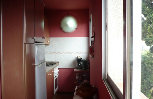 Velilla-Taramay Ski Chalet | chalet bougainvillea sea view 500 m. from the beach available wifi