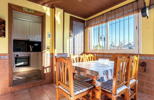 Miami Platja Ski Chalet | Chalet 'Casa Thaiker' with Mountain Views, Garden, BBQ & A/C